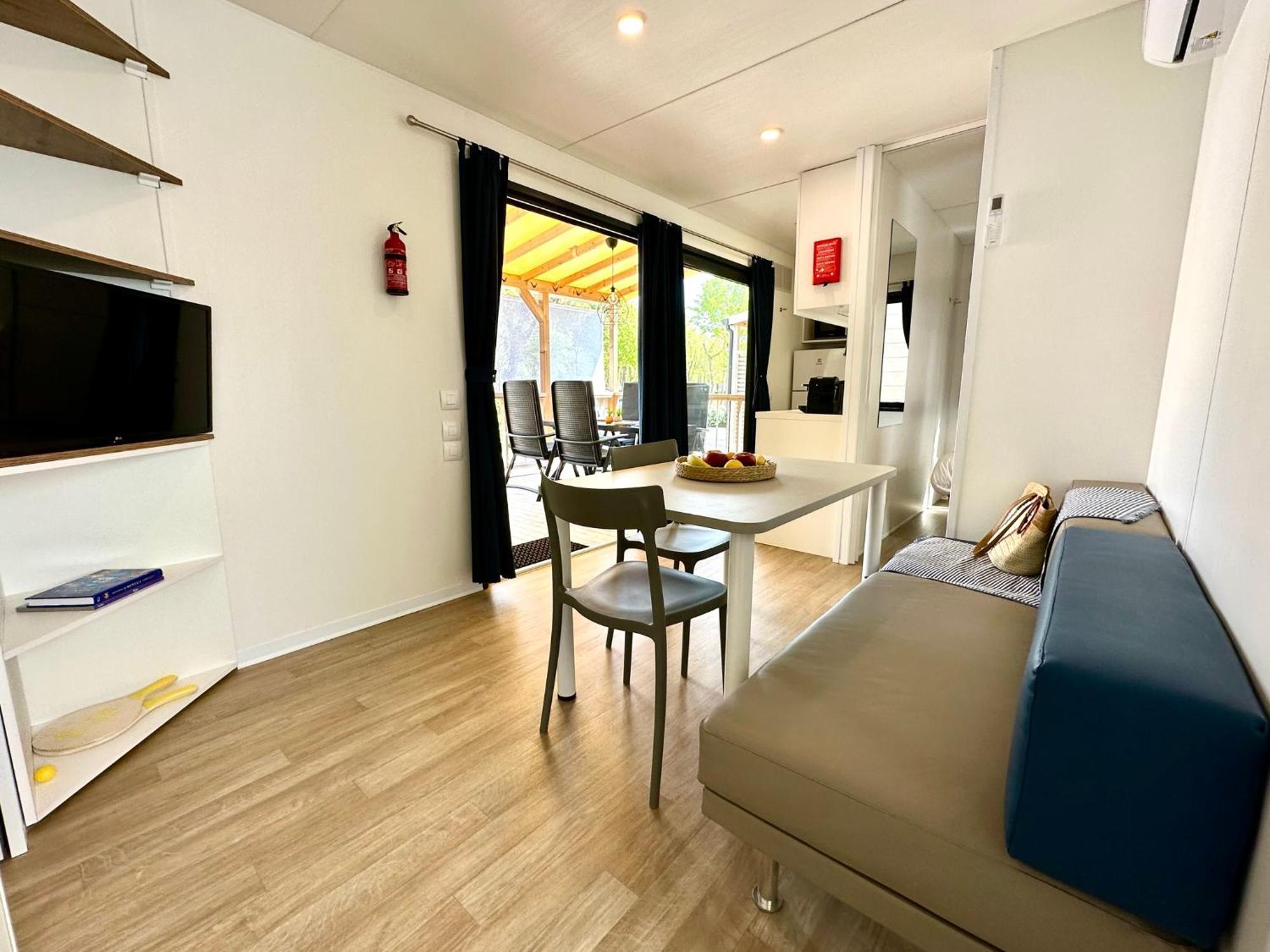 Estivo Premium Deluxe Mobile Homes On Camping Del Sole Village Ιζέο Εξωτερικό φωτογραφία