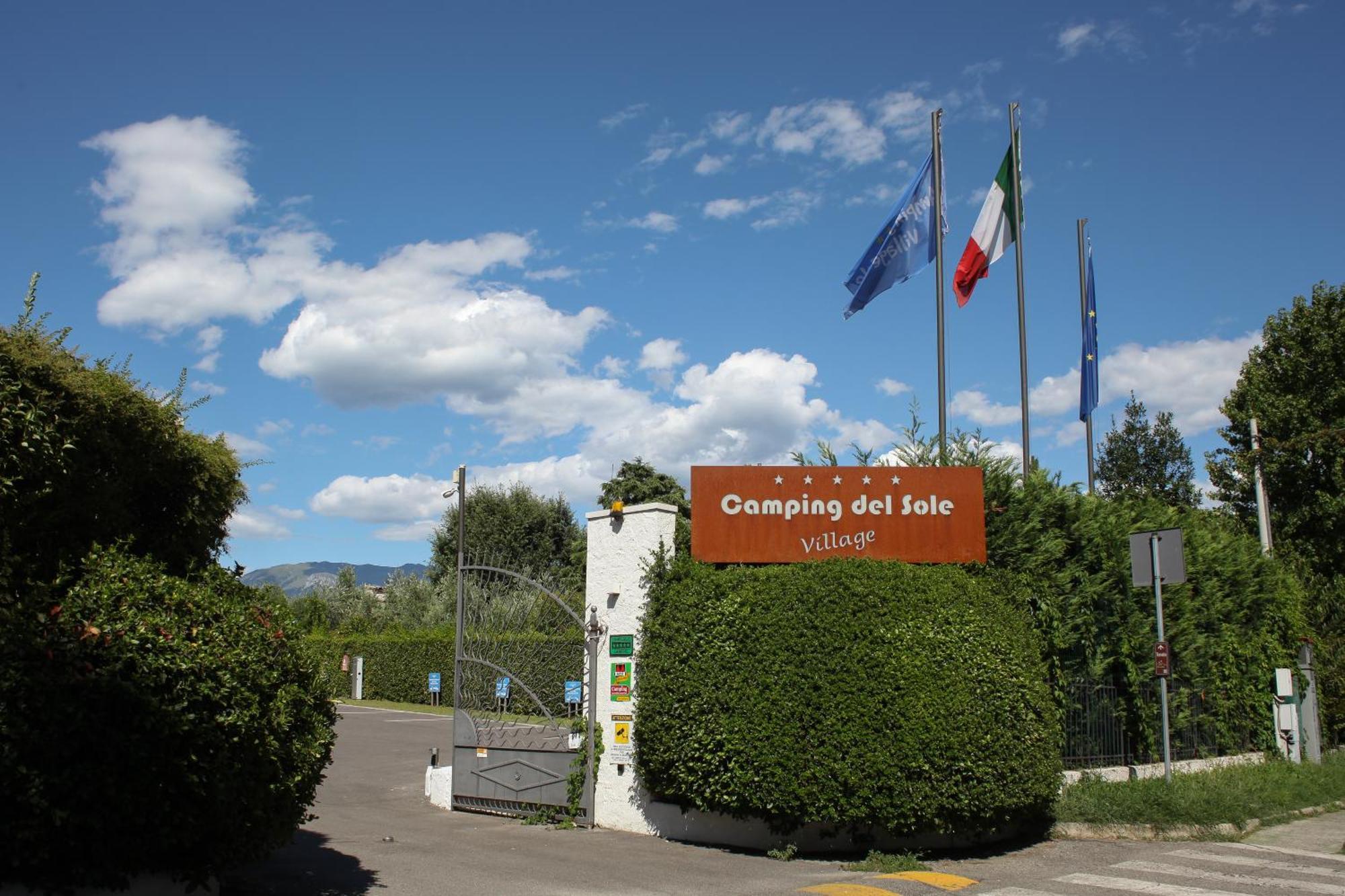 Estivo Premium Deluxe Mobile Homes On Camping Del Sole Village Ιζέο Εξωτερικό φωτογραφία