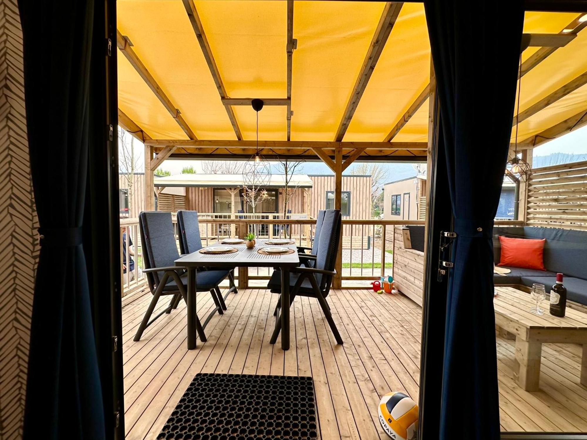 Estivo Premium Deluxe Mobile Homes On Camping Del Sole Village Ιζέο Εξωτερικό φωτογραφία