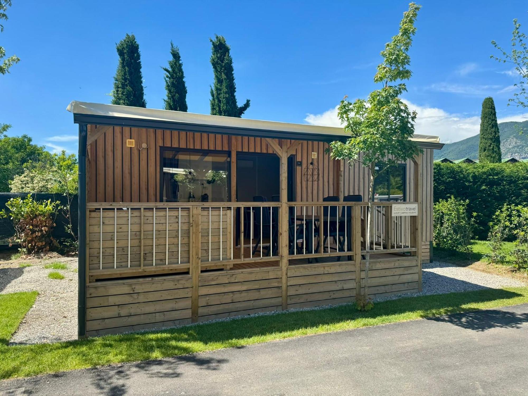 Estivo Premium Deluxe Mobile Homes On Camping Del Sole Village Ιζέο Εξωτερικό φωτογραφία